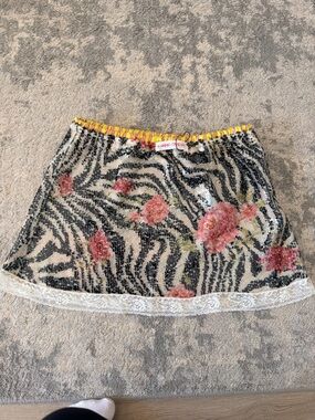 Ralph skirt by Hand Over - Size XL (runs small feels like a size 6)